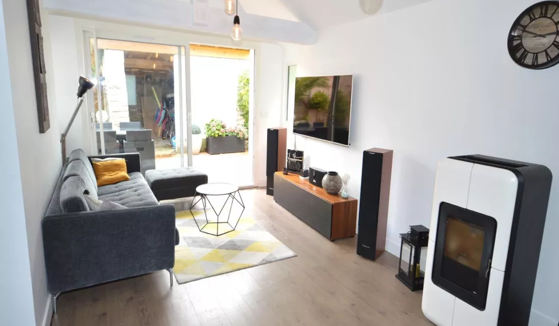 Haut Boucau limite Tarnos - Maison de ville de 85 m² H refaite avec terrasse sud