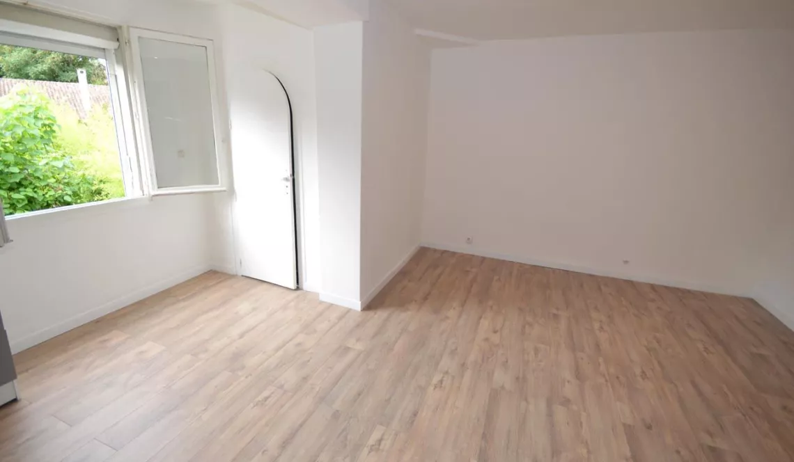 Exclusivité Biarritz Aguiléra - Studio de 28 m² habitable plein sud + parking + cave