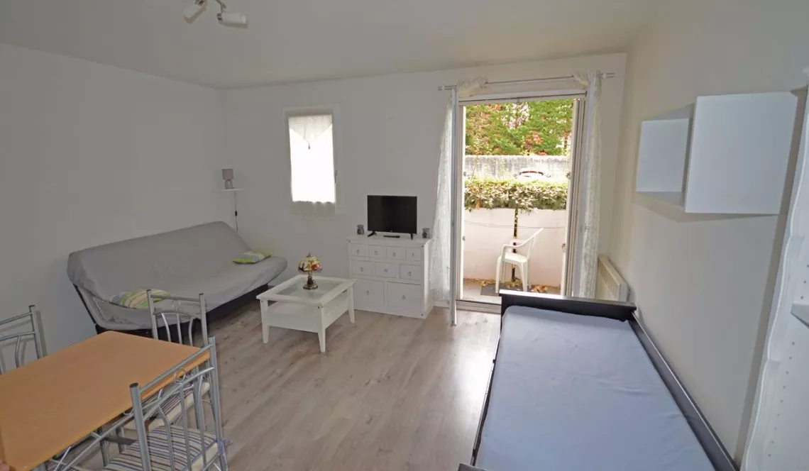 Anglet Courbois - Studio de 30 m² H proche commodités + balcon + cave + place de parking