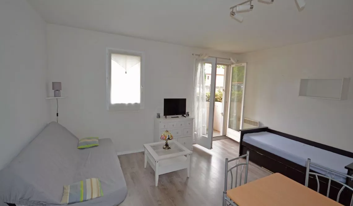 Anglet Courbois - Studio de 30 m² H proche commodités + balcon + cave + place de parking