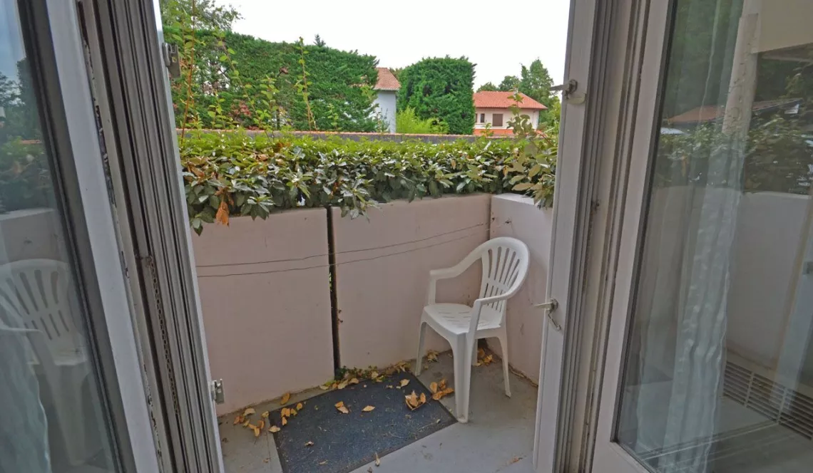 Anglet Courbois - Studio de 30 m² H proche commodités + balcon + cave + place de parking