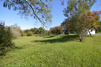 St Pierre d’Irube sur la hauteur - Belle parcelle de 1697 m² à viabiliser pour un projet sympa!