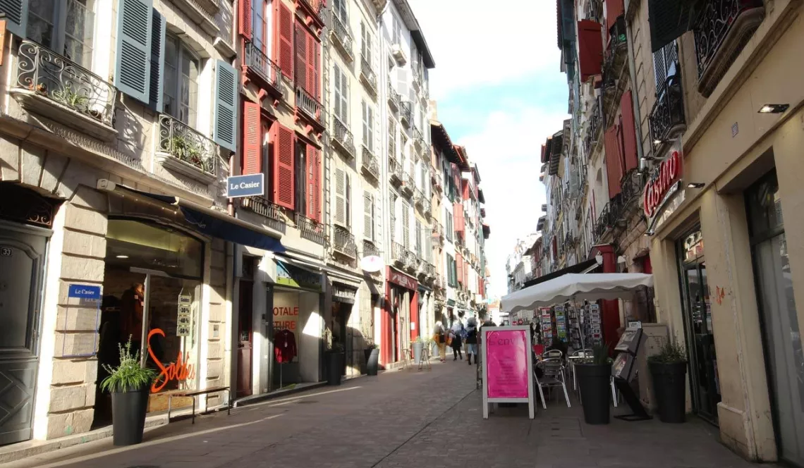 RARE au Grand Bayonne rue d’Espagne - Enorme potentiel pour ce type 2 à rafraîchir + 2 caves