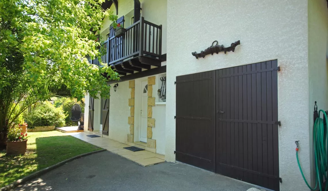 Lahonce - Maison de 1996 et ses 3 chambres sur belle parcelle arborée de 1135 m²