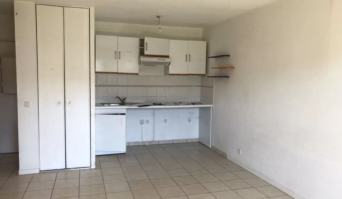 Idéal investisseur à St Pierre d’Irube - Type 2 de 35 m² H avec terrasse plein sud de 11 m² + cave