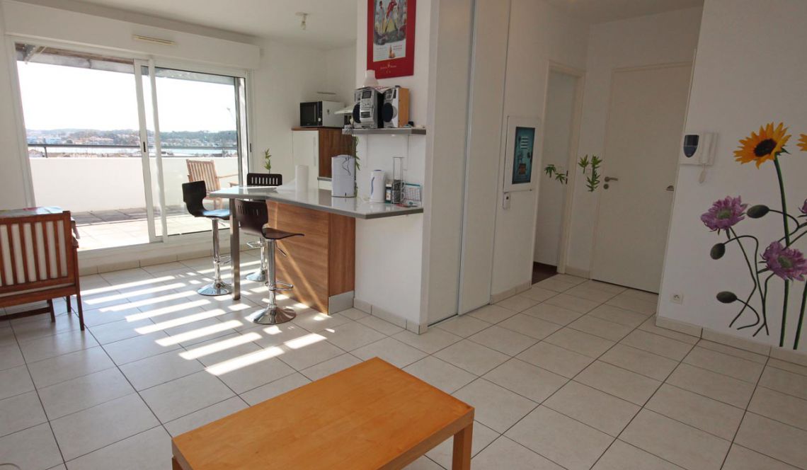 Bayonne - Appartement Type 3 avec terrasse de 75 m² habitable offrant une belle vue dégagée !