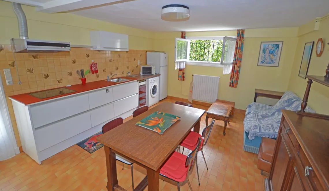 Maison en excellent état à BAYONNE Sud de 158 m² H, 6 chambres sur 741 m² de terrain