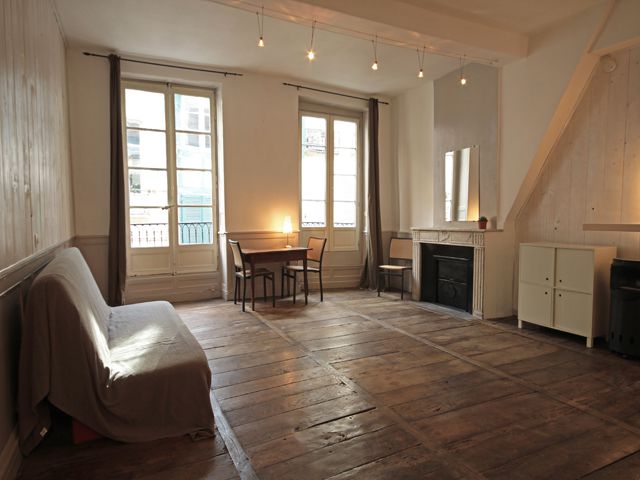 Bayonne mairie - Studio de 41 m² habitable dans bel immeuble