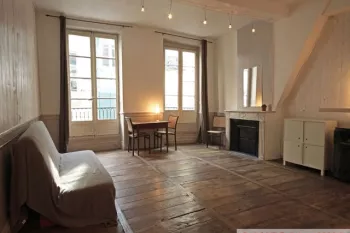 Bayonne mairie - Studio de 41 m² habitable dans bel immeuble