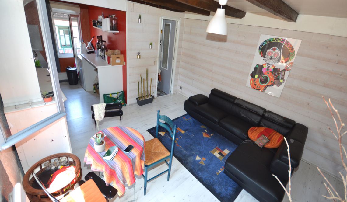 Bayonne rue d’Espagne - Au 4 ème sans ascenseur type 3 de 52 m² habitable en duplex + cave