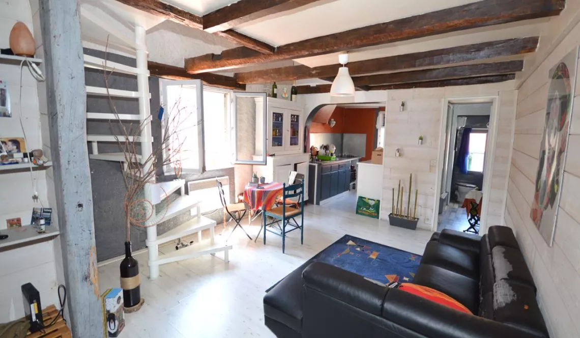 Bayonne rue d’Espagne - Au 4 ème sans ascenseur type 3 de 52 m² habitable en duplex + cave