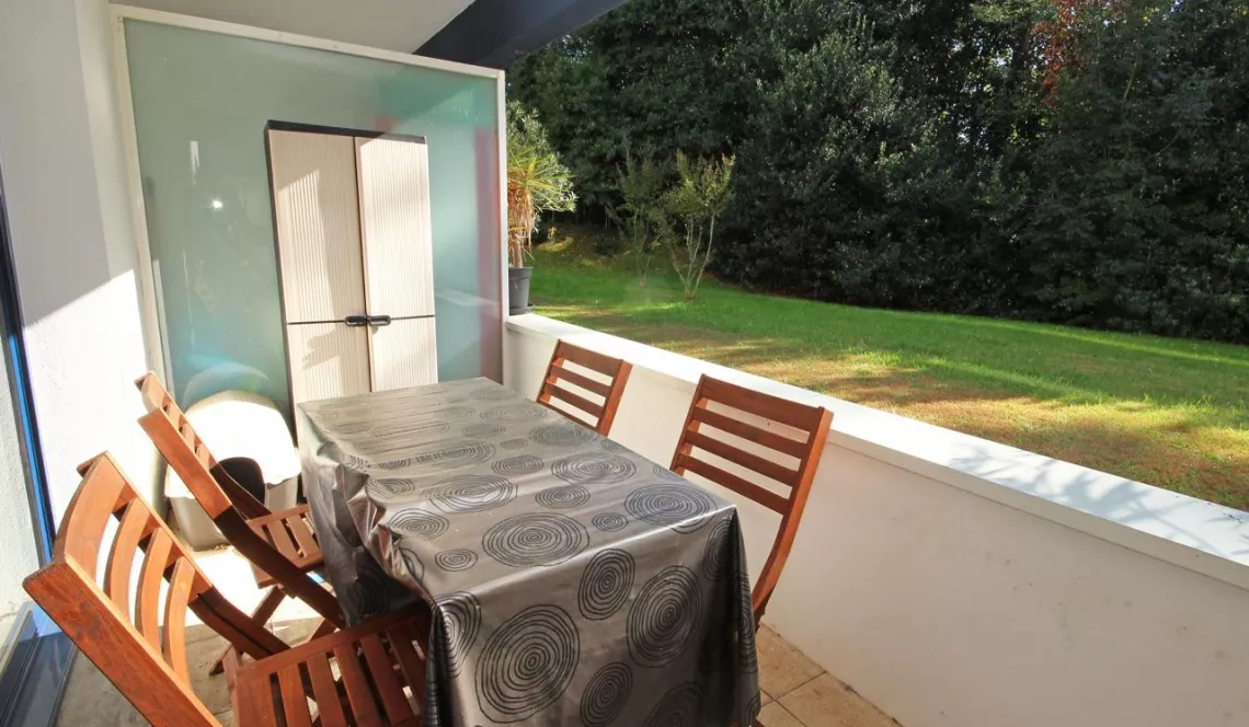 T3 de 75m² H avec terrasse de 20m² ensoleillée donnant sur la verdure + cave + 2 parkings