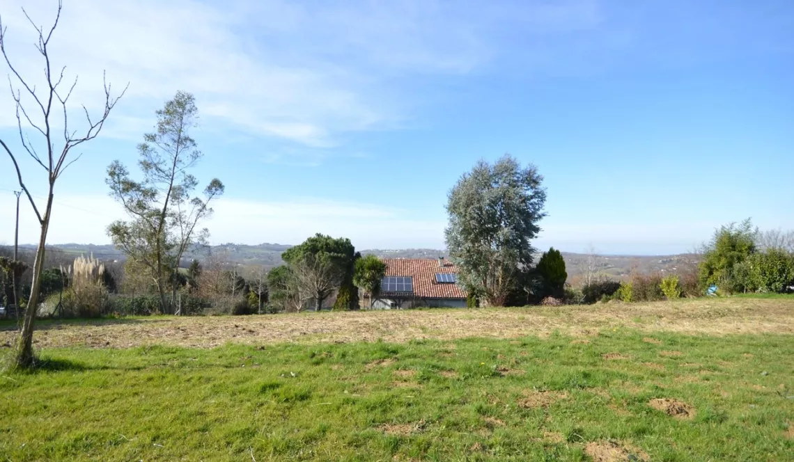 Hauteurs de Mouguerre - Jolie parcelle à bâtir d’environ 775 m² pour un plain-pied