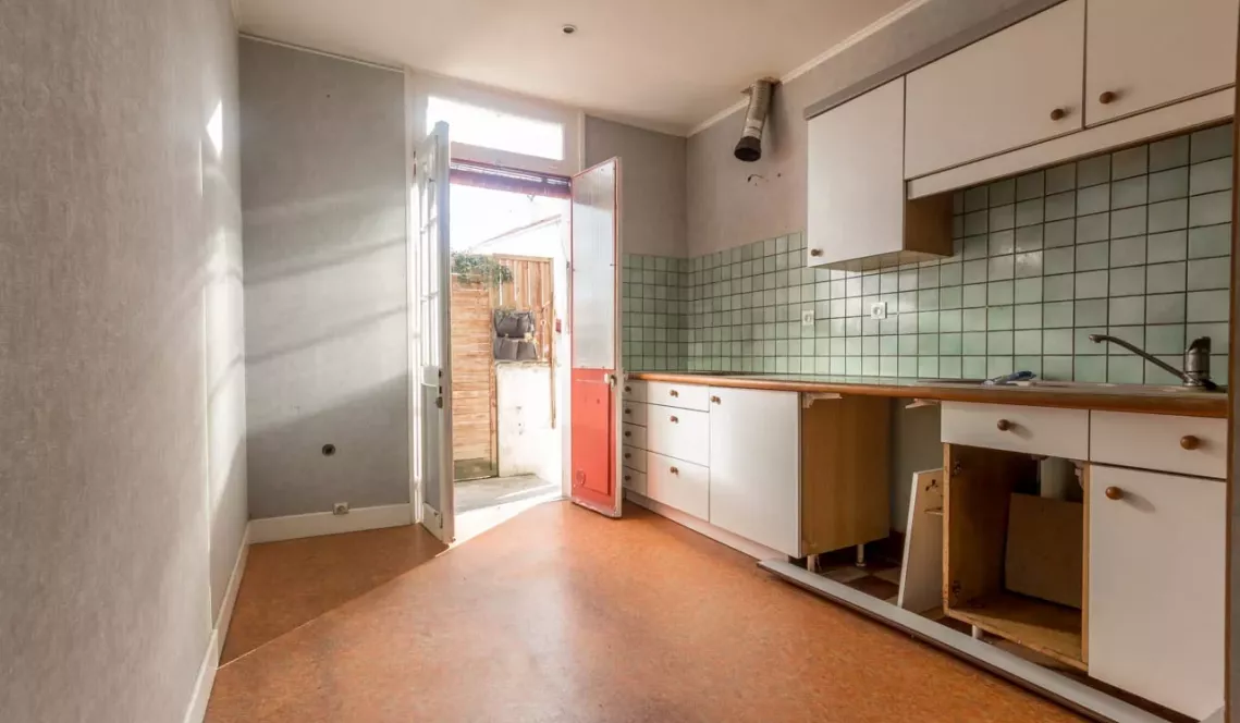 Exclusivité à Bayonne - Maison des années 30 de 102 m² habitable  avec un grand garage de 50 m²