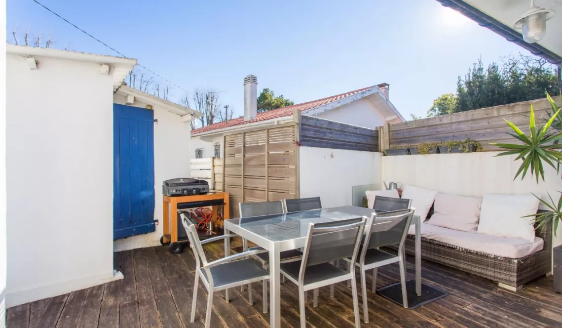 RARE à Anglet 5 Cantons - Villa de 66 m² habitable rénovée, 2 chambres + terrasse