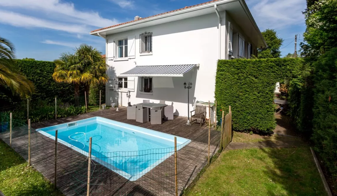 Anglet Hardoy - Maison familiale de 162 m² habitable 4 chambres sur 741 m² de terrain + piscine