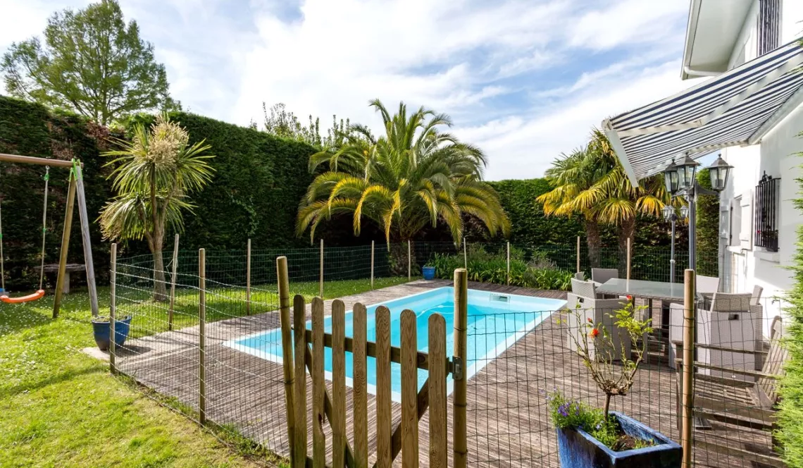 Anglet Hardoy - Maison familiale de 162 m² habitable 4 chambres sur 741 m² de terrain + piscine