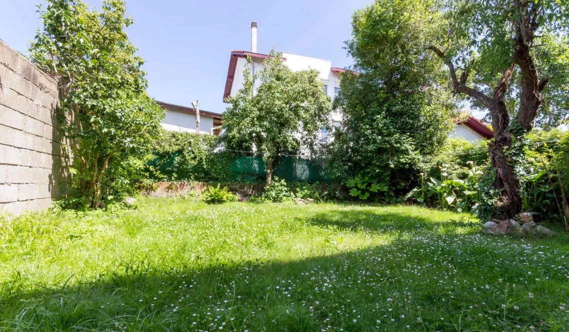 Bayonne 1 km de la Gare - Maison mitoyenne des années 30 de 106 m² H sur joli jardin à l’arrière