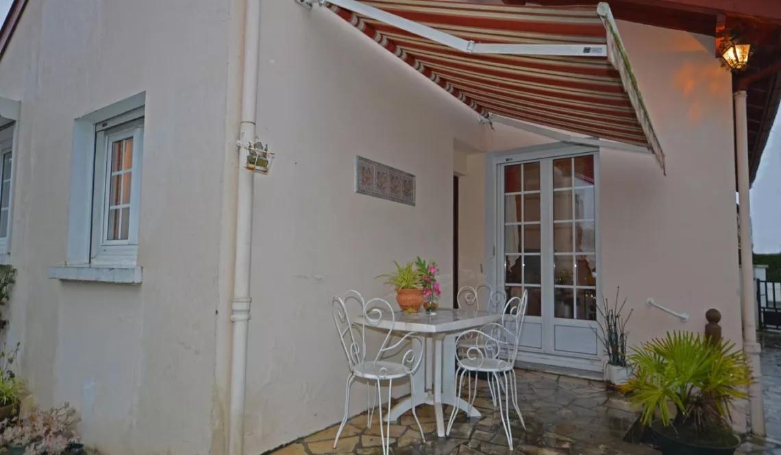 RARE - Adorable petite maison à Anglet Montbrun et ses trois chambres sur 216 m² de terrain