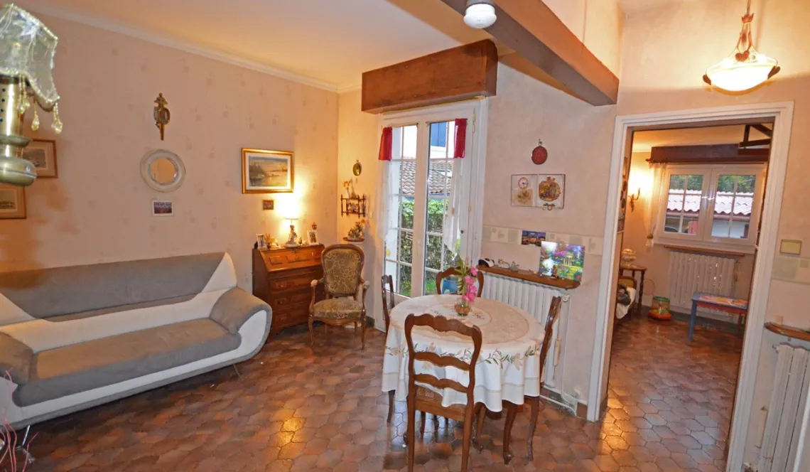 RARE - Adorable petite maison à Anglet Montbrun et ses trois chambres sur 216 m² de terrain