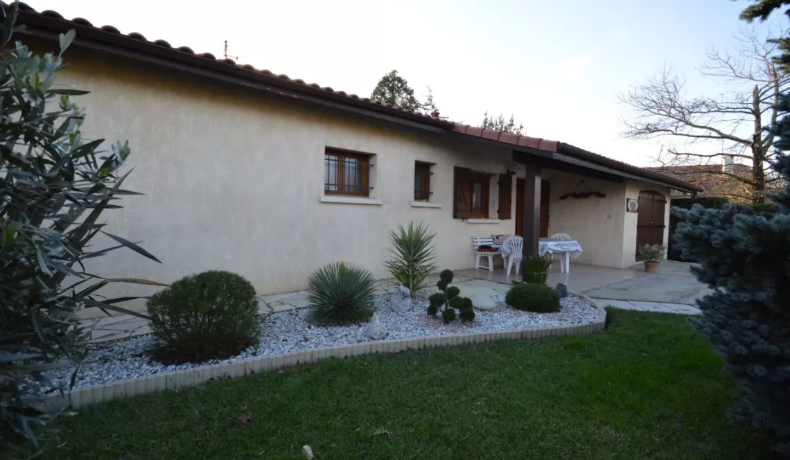 St Vincent Tyrosse proche centre ville - Villa de 1991 de 115 m² H + garage sur 694 m² de parcelle