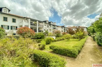 Bayonne limite St Pierre d’Irube - T4 de 91 m² habitable avec terrasse et parking en sous sol.