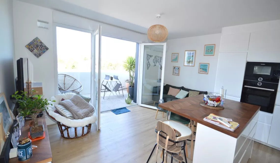 Anglet 5 mn des plages - Vue imprenable pour ce type 3 de 64 m² H de 2017 + terrasse + 2 parkings