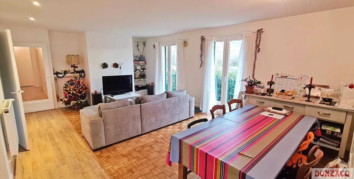 Briscous - Plain-pied de 116 m² H, 4 chambres, 2 salles eau + garage sur parcelle de 576 m²