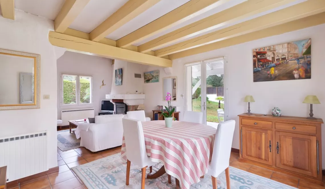 Anglet Domaine de Brindos - Villa de 1986 de 120 m² H, 3 chs + bureau + garage sur 1254 m² de terrain