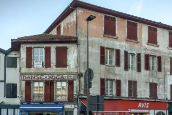 Bayonne quartier de la Gare - Type 3 à rénover d’environ 63 m² habitable traversant et lumineux