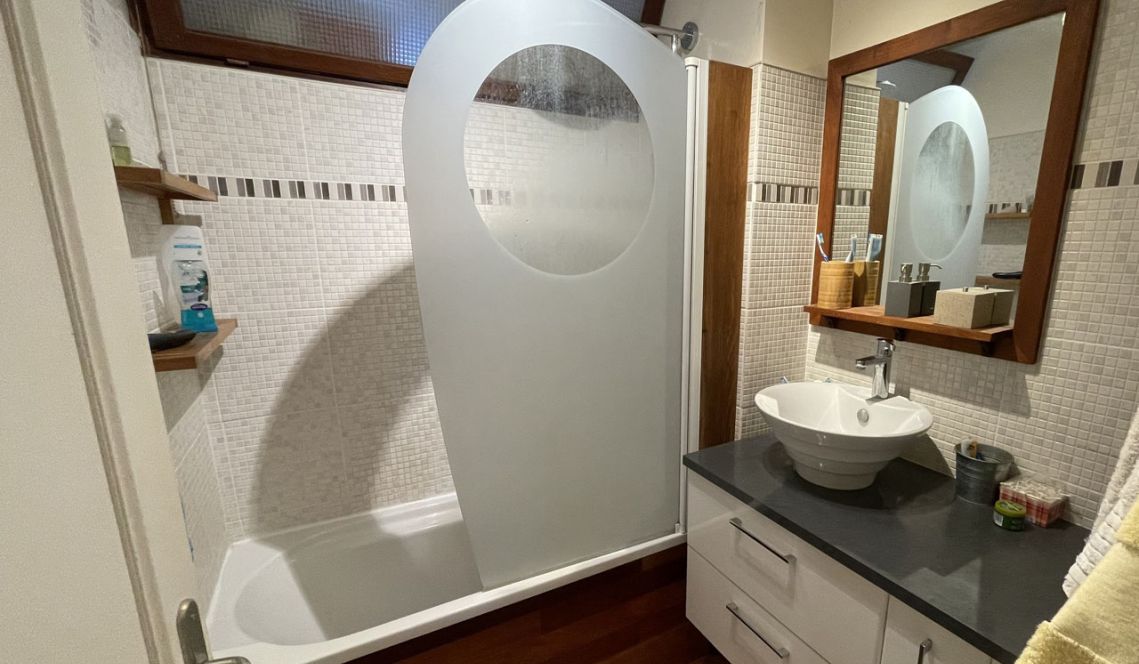 Anglet Hardoy/Tivoli - F5 de 92 m² habitable en parfait état, 4 chambres + terrasse + balcons avec vue sur parc