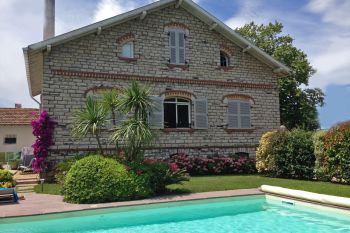 Blancpignon/Montbrun - Maison d’architecte de 230 m² H + annexe sur parcelle de 1083 m² avec piscine