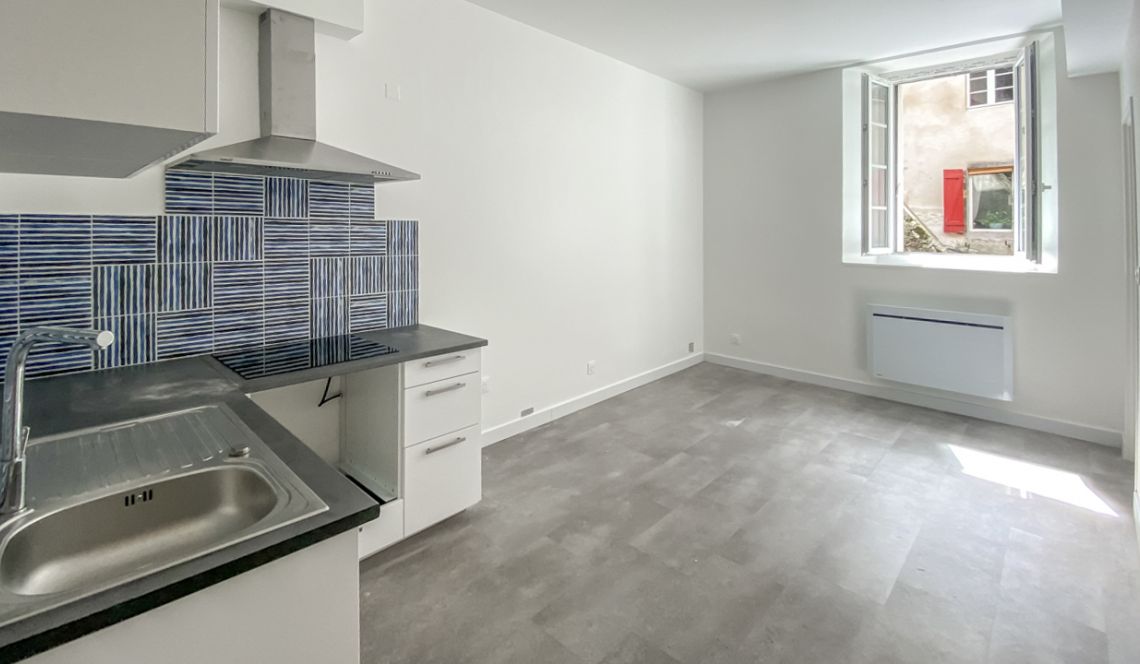 Bayonne La Gare - Type 2 bis de 39 m² habitable en parfait état