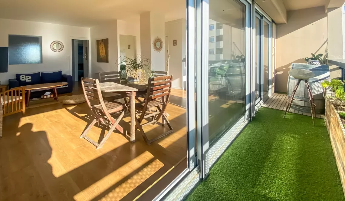 Biarritz 1 km des plages et centre ville - Type 4 de 90 m² habitable + balcon sud échappée mer + cave + 2 parkings