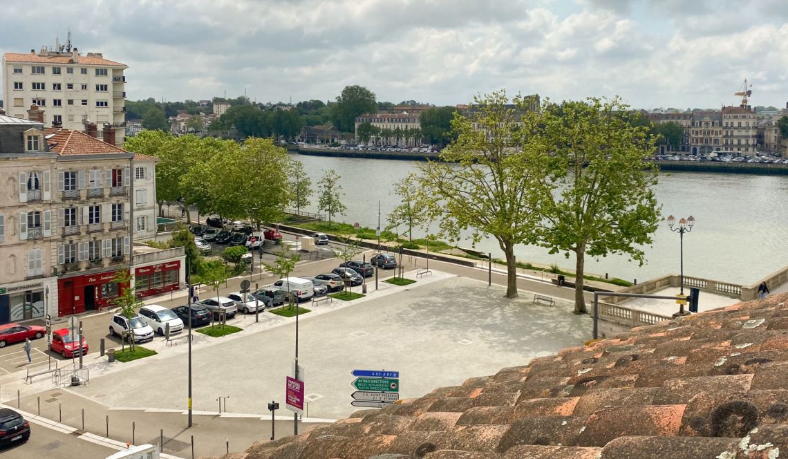 Bayonne St Esprit - Duplex et dernier étage pour ce type 5 de 193 m² habitable en parfait état, 4 chambres