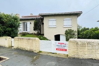 Biarritz la Milady - Vue imprenable pour cette maison de 115 m² habitable de plain pied + sous-sol total sur parcelle piscinable de 925 m²