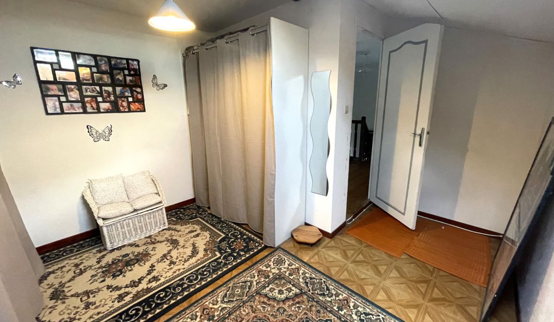 Anglet Sutar - Belle maison traditionnelle de 210 m² habitable, 2 appartements distincts + garage sur parcelle de 1335 m² divisible