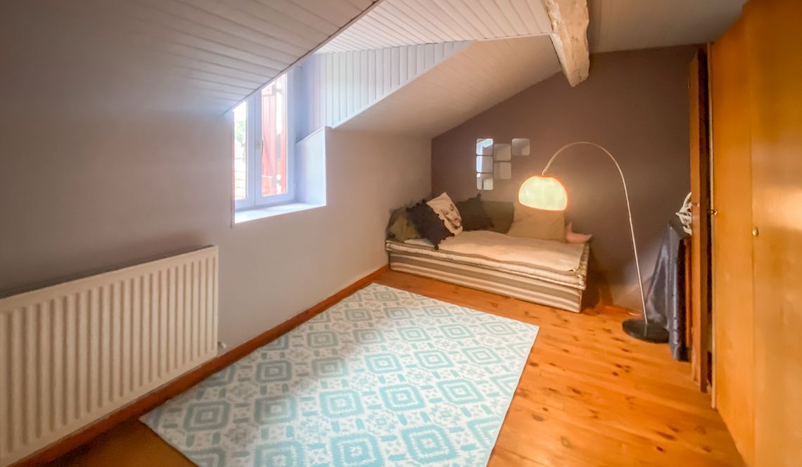 Tarnos plage de la Digue - Maison mitoyenne de 116 m² habitable, 3 chambres sur 368 m² + garage