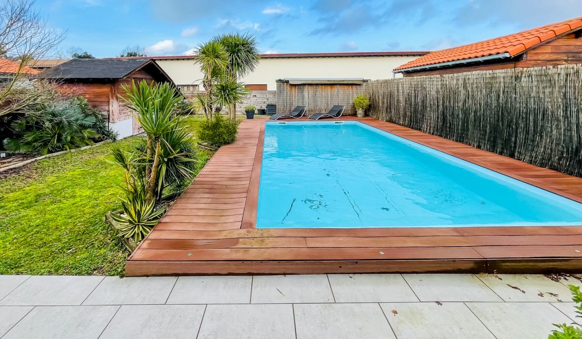 Ondres plage - Ravissante villa de 110 m² habitable sur 403 m² de terrain, 4 chambres + espace extérieur coup de coeur avec terrasse et piscine