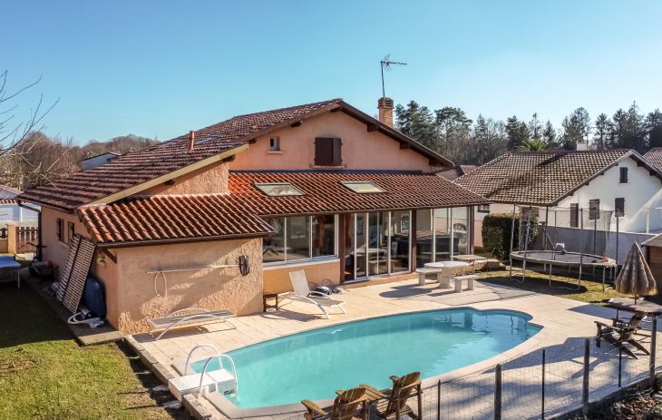 Tarnos quartier les Platanes - Belle traditionnelle de 157 m² habitable, 4 chambres, véranda chauffée + piscine sur 610 m² de terrain