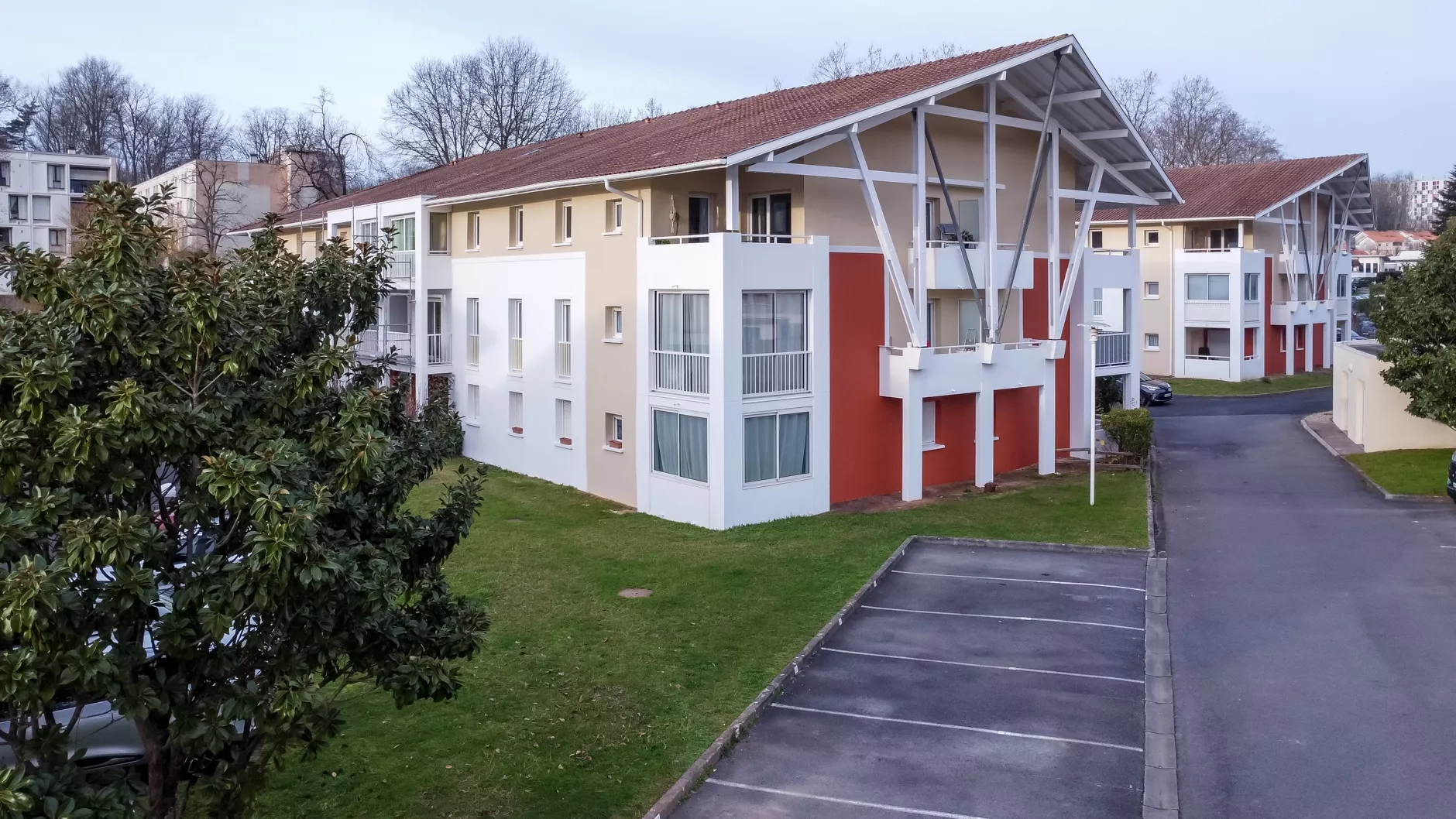 Bayonne Saint Esprit Bel F4 de 98 m² habitable et sa loggia, 3