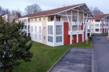 Bayonne Saint Esprit  - Bel F4 de 98 m² habitable et sa loggia, 3 chambres, 2 salles d’eau + cellier + 2 parkings extérieurs