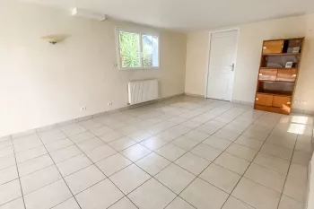 Anglet proximité du Maharin - Villa en parfait état au calme de 160 m² habitable divisée en deux appartements sur parcelle de 531 m²