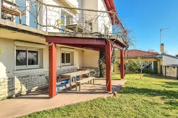 Anglet Montbrun - Belle et grande maison lumineuse de 165 m² habitable sur deux niveaux sur 547 m² de terrain