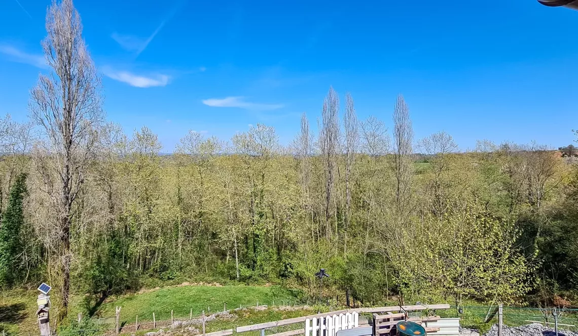 15 minutes de Bayonne sur la hauteur - Maison d’architecte type 5/6 de 133 m² habitable, 4 chambres sur parcelle de 1365 m²