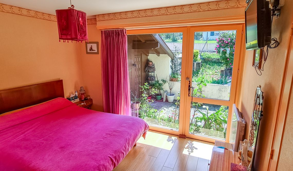 15 minutes de Bayonne sur la hauteur - Maison d’architecte type 5/6 de 133 m² H, 4 chambres sur parcelle de 1365 m²