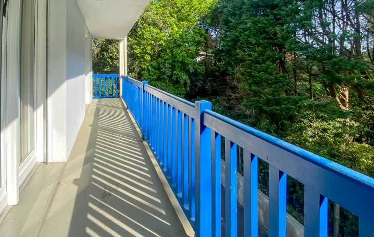 Anglet limite Bayonne  - Le nez dans la forêt et au calme pour ce T4 rénové de 83 m² habitable + balcon + cave + garage de 20 m²