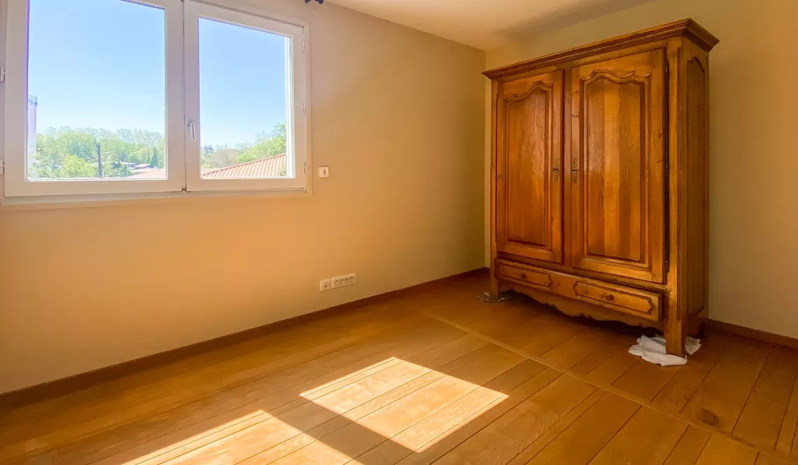 Anglet limite Bayonne  - Le nez dans la forêt et au calme pour ce T4 rénové de 83 m² habitable + balcon + cave + garage de 20 m²