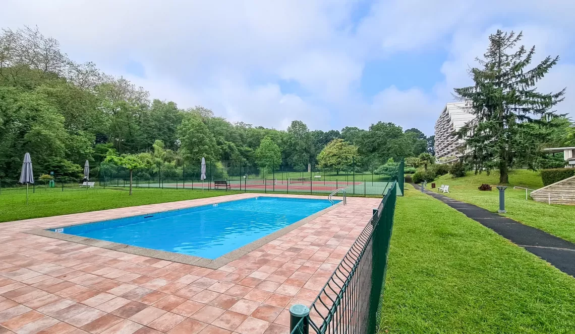 Anglet limite Biarritz - Au jardin d’Arcadie, beau type 2 de 44 m² habitable + superbe terrasse de 25 m² plein sud