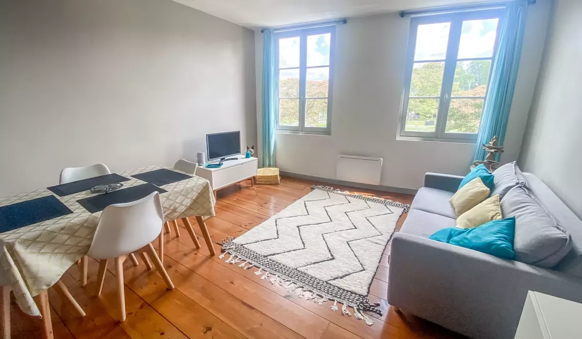 Bayonne les remparts - Jolie vue dégagée pour ce type 2 de 48 m² habitable avec belle pièce principale de 29 m² + local vélo